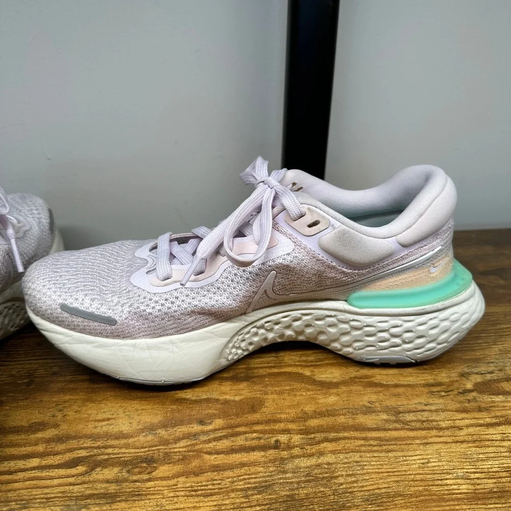 Nike ZoomX Invincible‎ Run Flyknit Veneta Purple Ghost CT2229-500 Womens 8.5
